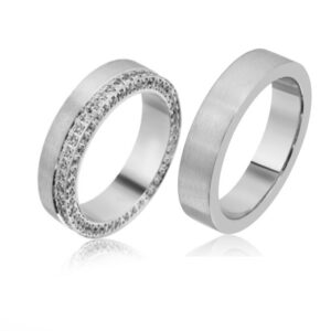 E-ALM13773-CZ-E