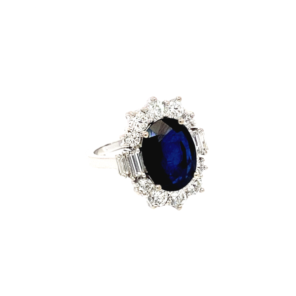 Elegant Sapphire Diamond Ring - Image 3