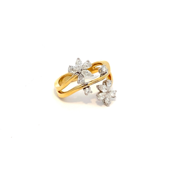 Elegant Floral Diamond Ring — изображение 2