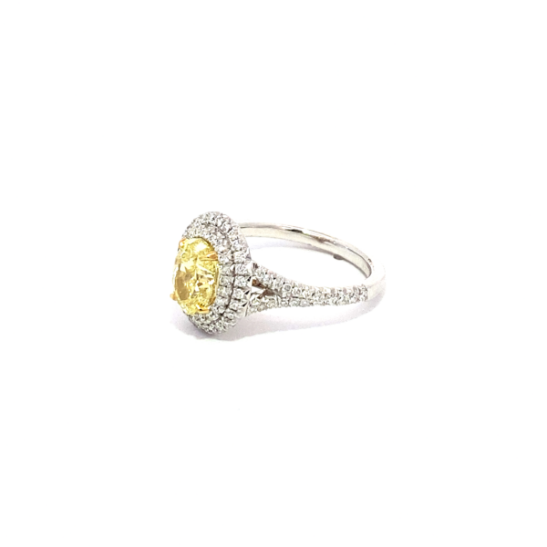 Elegant Yellow Diamond Ring — изображение 3