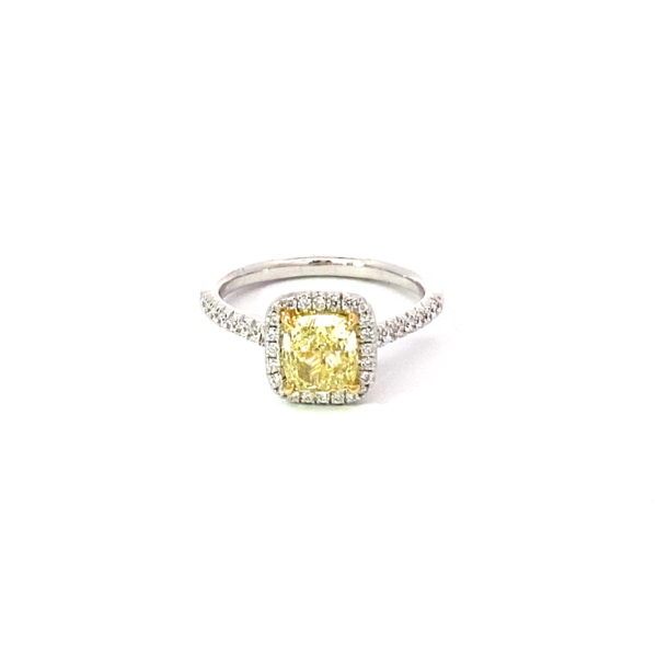 Elegant Baguette Diamond Ring - Image 2