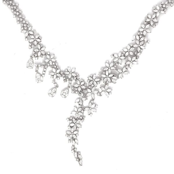 Exquisite Diamond Necklace — изображение 3