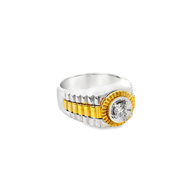 Elegant Two-Tone Diamond Ring - Image 2